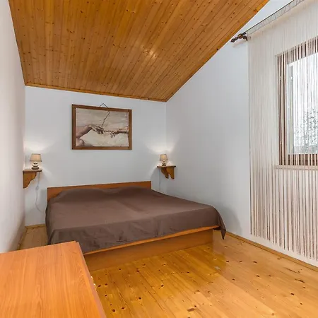 Dorijana Lejlighed *