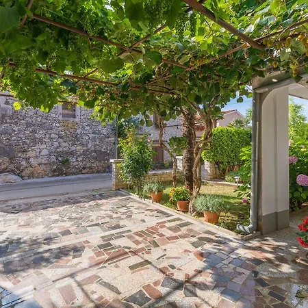 Dorijana Appartement *